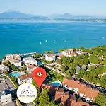 Wolf House - Peschiera Holiday - Jacuzzi Privata